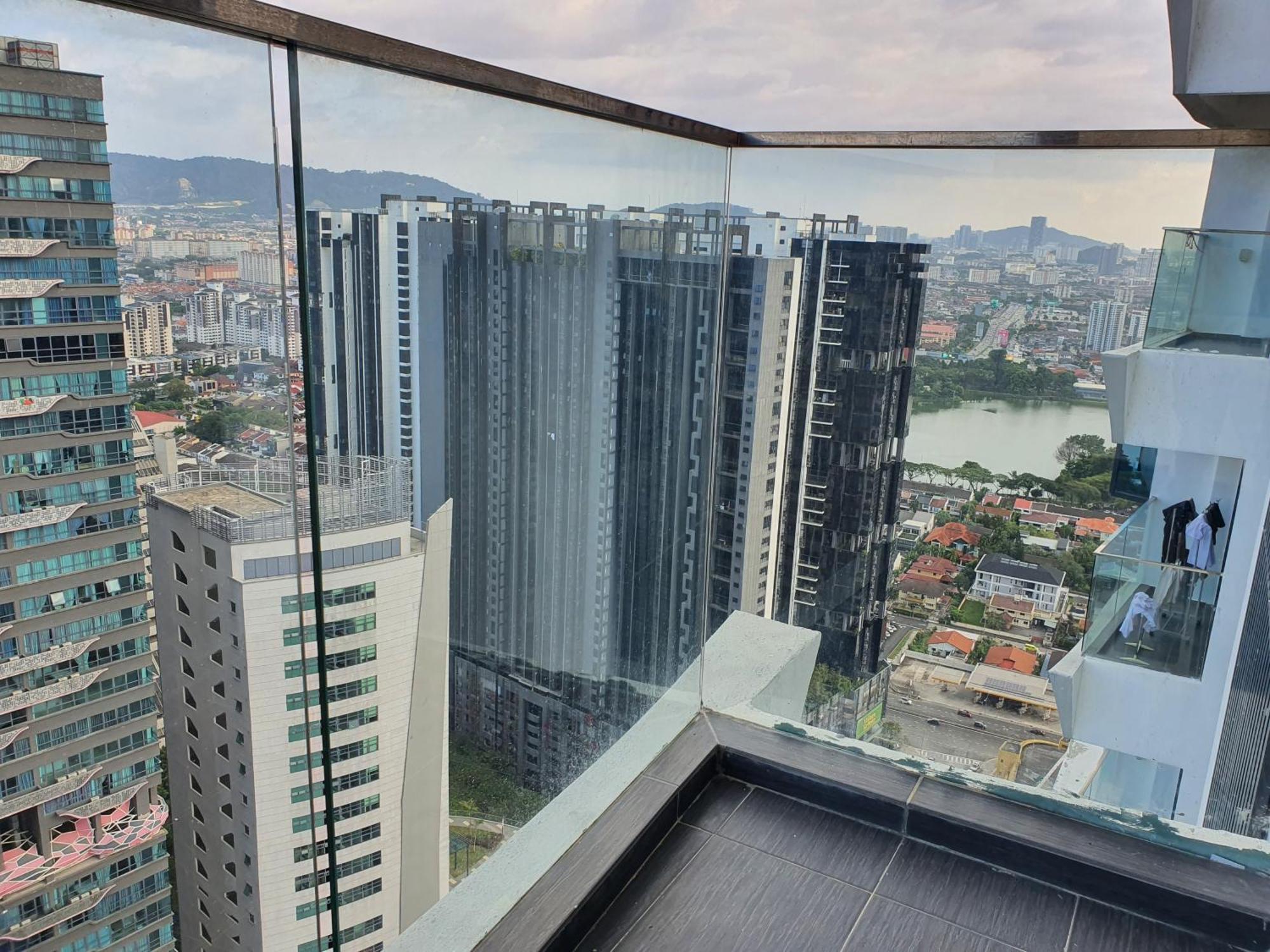 Reizz Residence By Luxury Suites كوالالمبور المظهر الخارجي الصورة