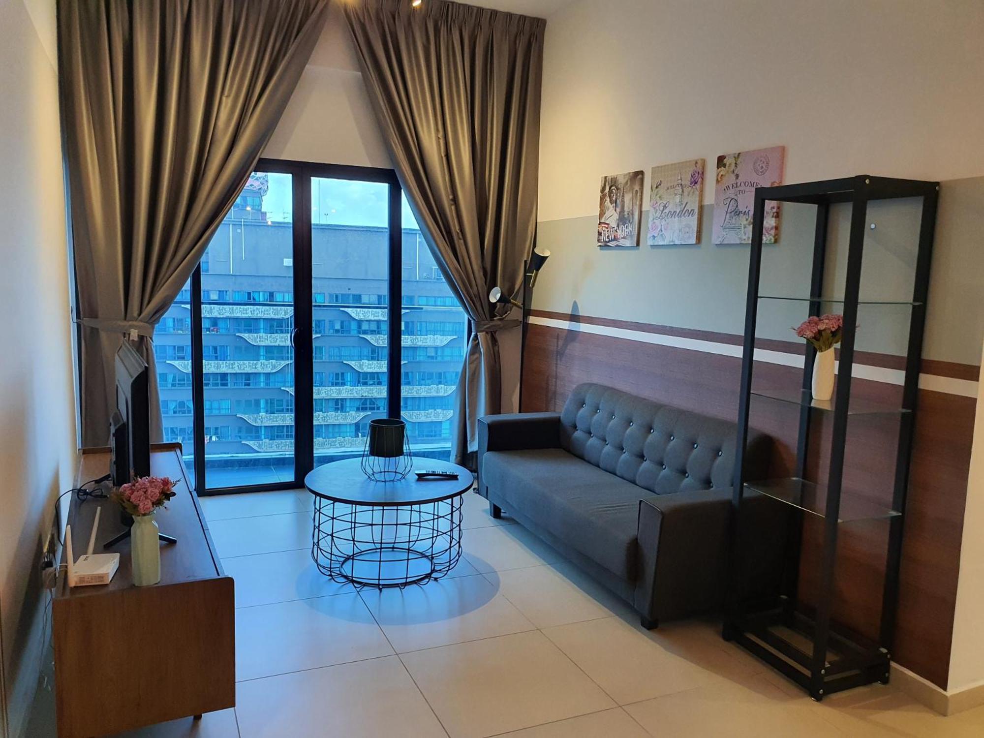 Reizz Residence By Luxury Suites كوالالمبور المظهر الخارجي الصورة