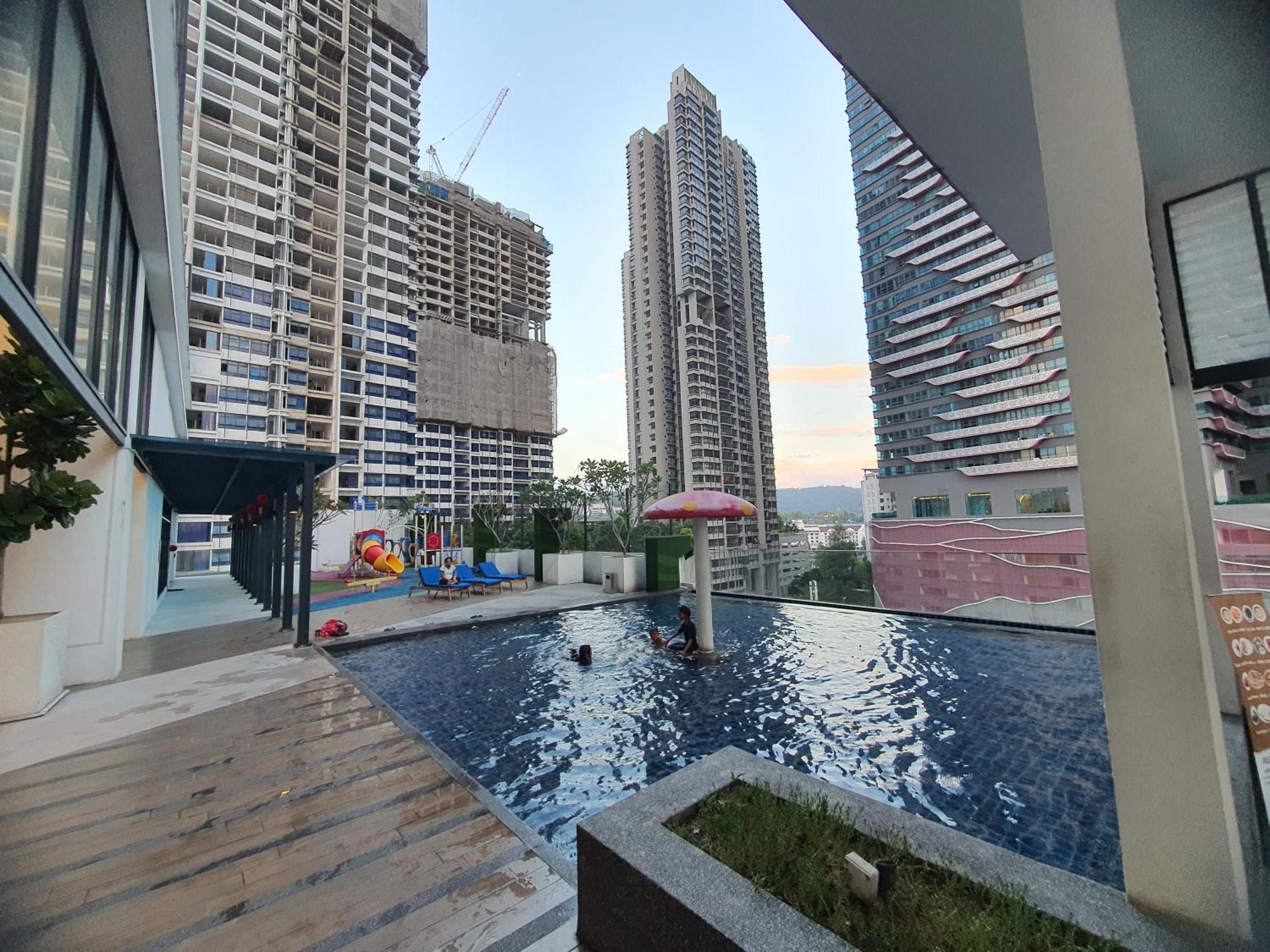Reizz Residence By Luxury Suites كوالالمبور المظهر الخارجي الصورة